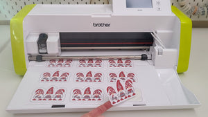 Sticker Making with the ScanNCut (How to use the built-in scanner)