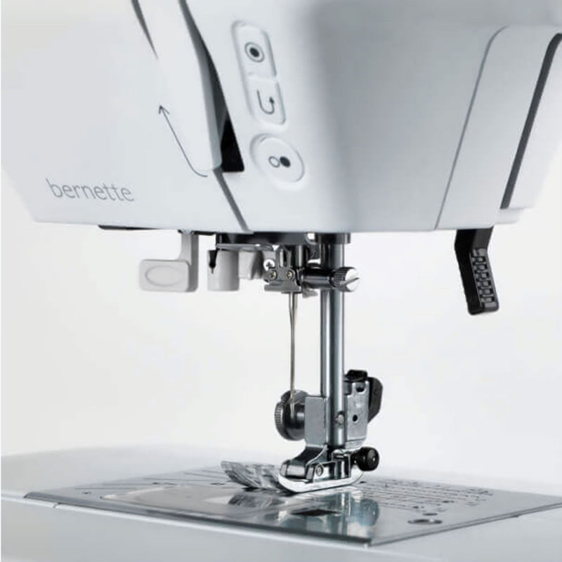 Bernette B38 Top End Computerized Sewing Machine Bundle w/ 8 Pressure Feet Brother Sewing Bundle Bernette