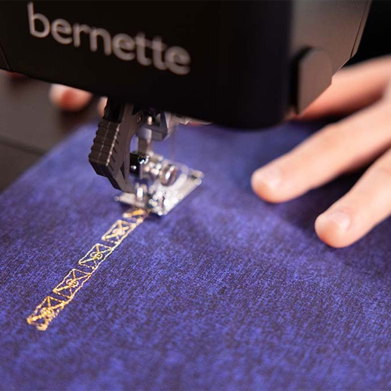 Bernette B79 Harry Potter Sewing & Embroidery Machine with Silhouette Cameo 5α Alpha - Swing Design