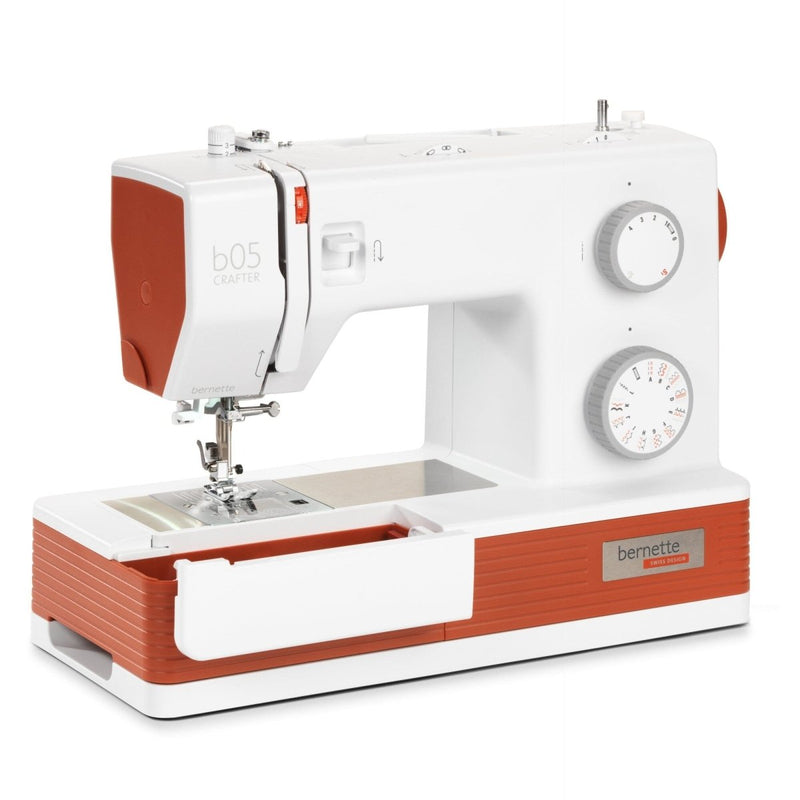 REFURBISHED Bernette B05 Crafter Sewing Machine Bundle - Swing Design