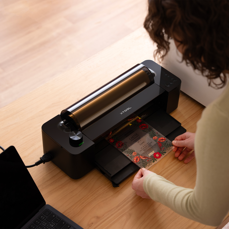 xTool O1 Omni Single Head UV Printer with Roll & Sheet Laminator