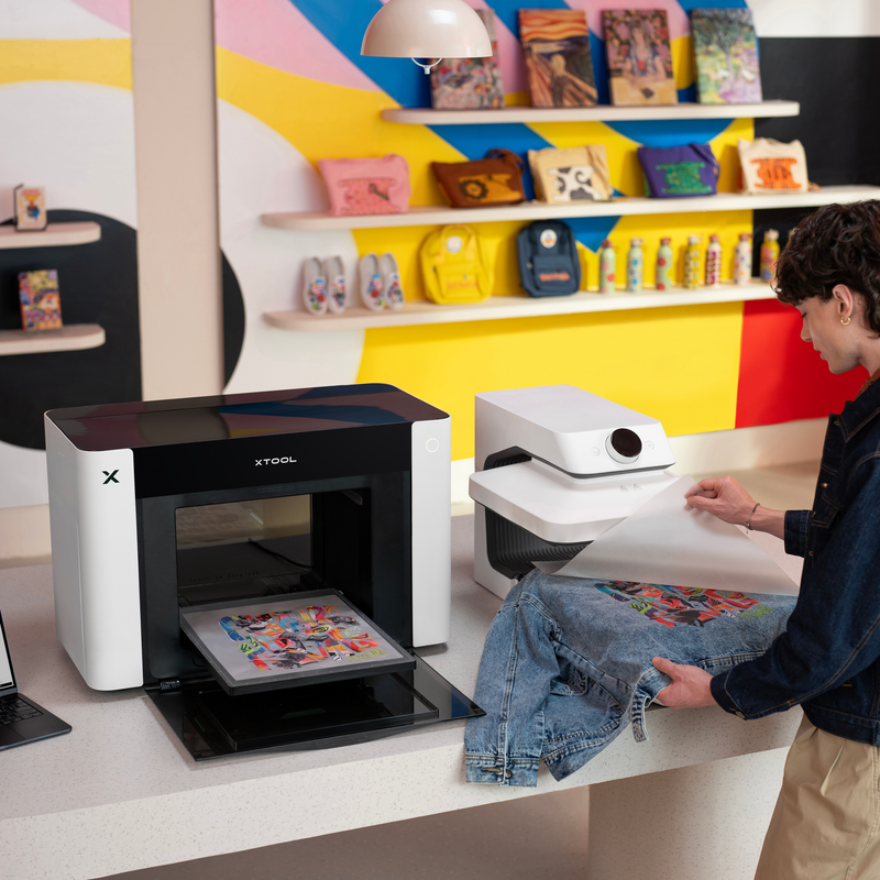 xTool O1 Omni UV + DT Fabric Printer Bundle with Rotary Attachment