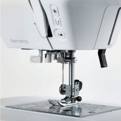 Bernette B38 Top End Sewing Machine Bundle with Deluxe 100pc Thread Kit Brother Sewing Bundle Bernette 