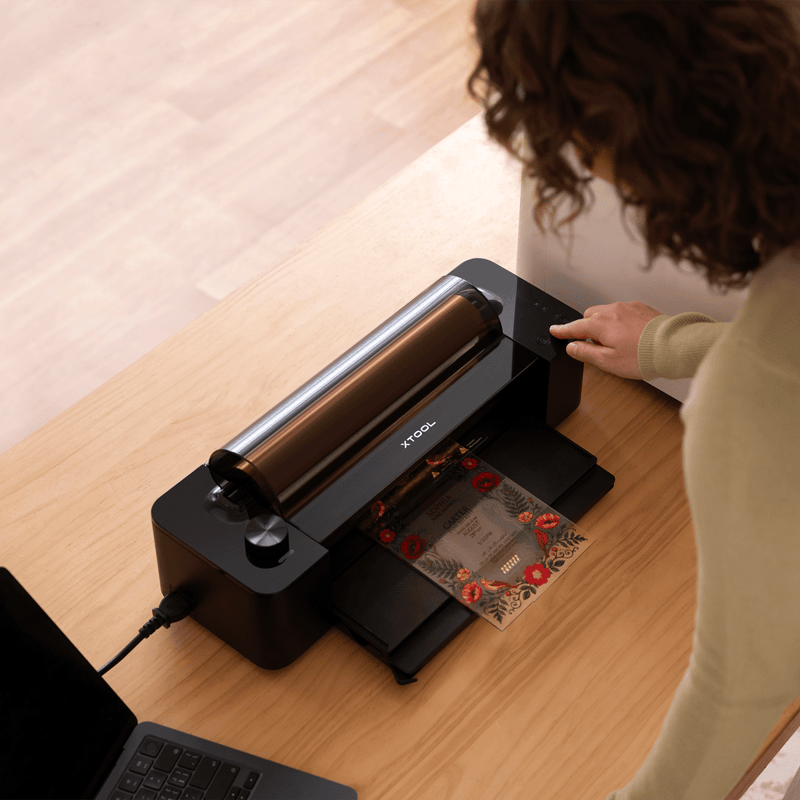 xTool O1 Omni Dual Head UV Printer with Roll & Sheet Laminator Swing Design 16